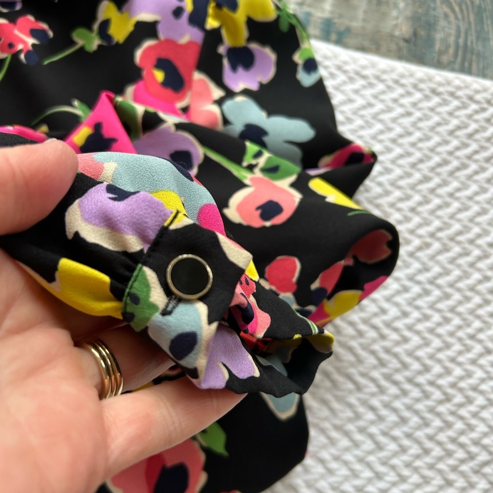 Kate Spade New York Women V Neck Tie Blouse Small, Ruffle Color Black Colorful - Picture 3 of 9